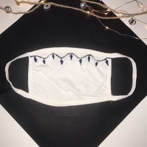 String lights holiday mask